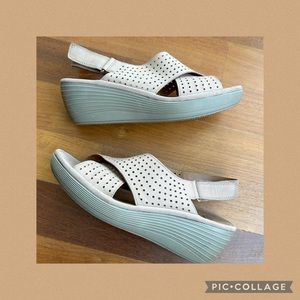 Clarks Readley Variel platform sandals